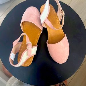 Aldo cork wedge strappy closed toe sandal